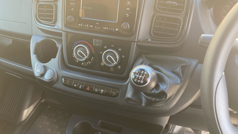 Peugeot Boxer 3500 L3 Diesel 2.2 BlueHDi 140 H2 Van Professional